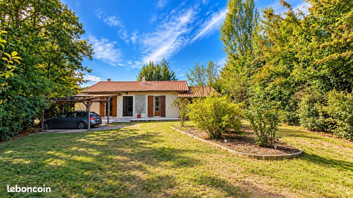 Maison 5 pièces 130 m² · à Montbrun-Bocage · 130 m² · 245 000 €