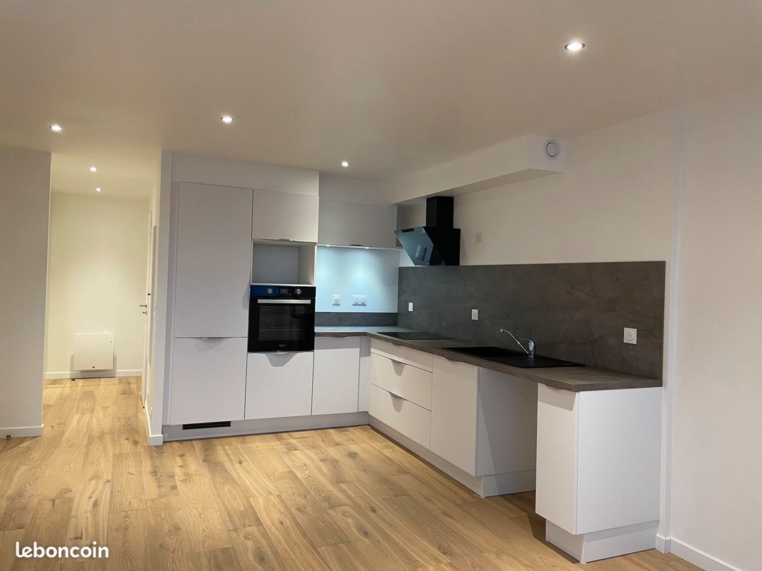 Appartement 3 pièces 63 m² · à Sarzeau · 63 m² · 900 €