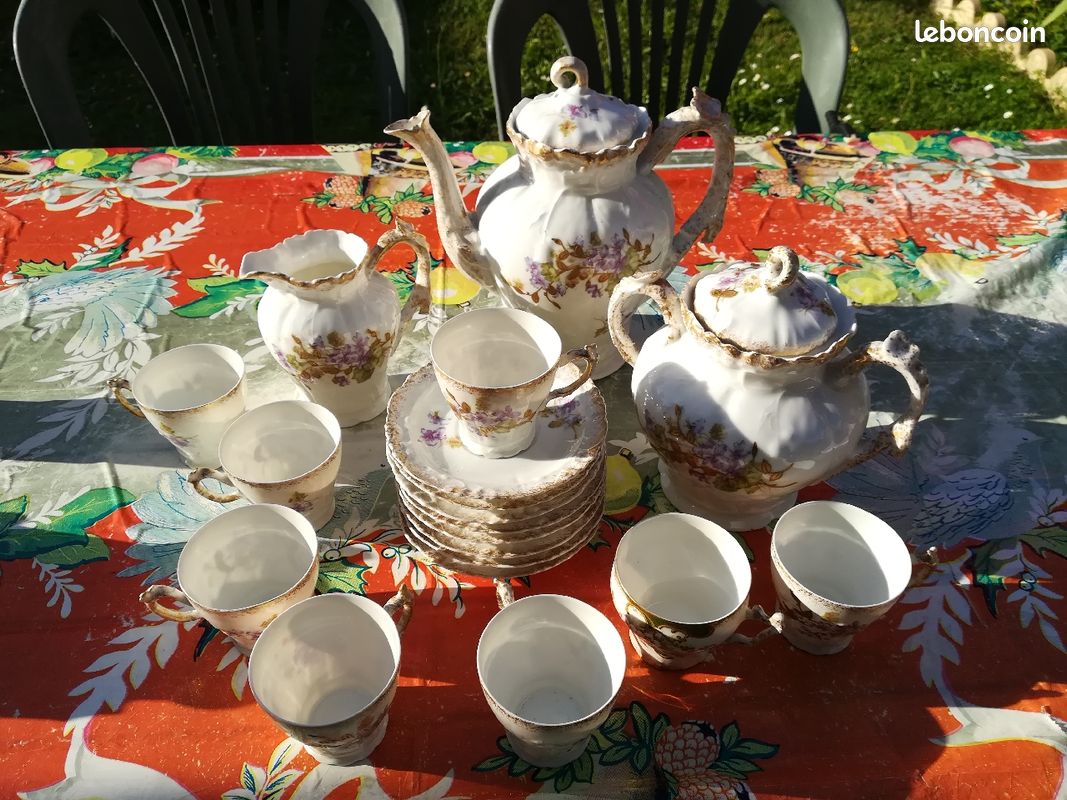 Service à café en porcelaine ancienne (image 2)