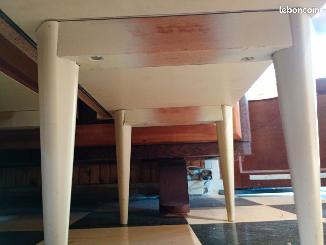 URGENT A SAISIR AVANT LE 19 SEPTEMBRE Lot de 2 tables de chevet bois laqué blanc crème (image 10)