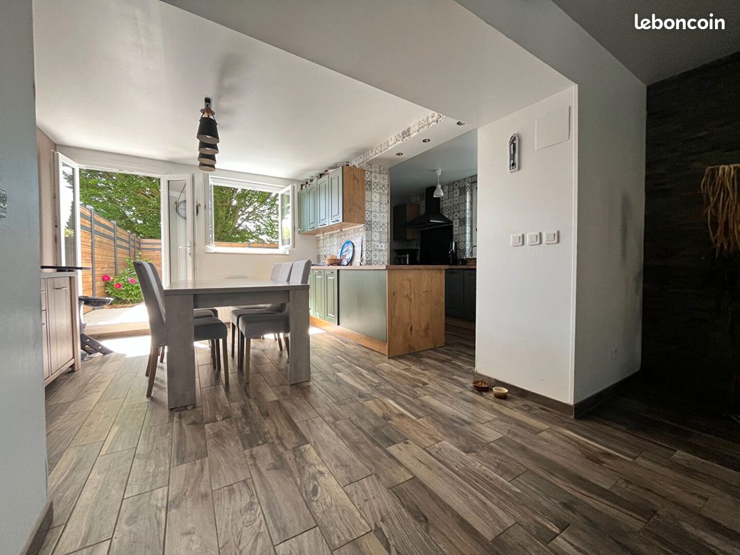 Maison 5 pièces 102 m² · à Argences · 102 m² · 252 000 €