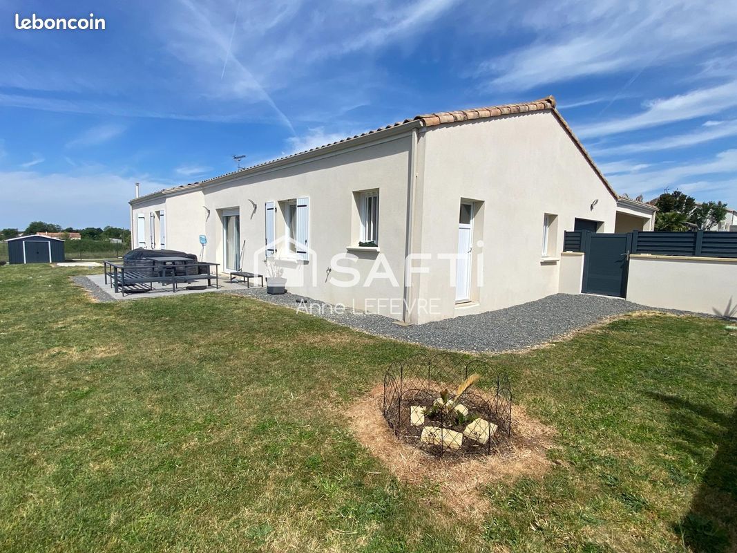 Maison 5 pièces 117 m² · à Le Bourdet · 117 m² · 240 000 €
