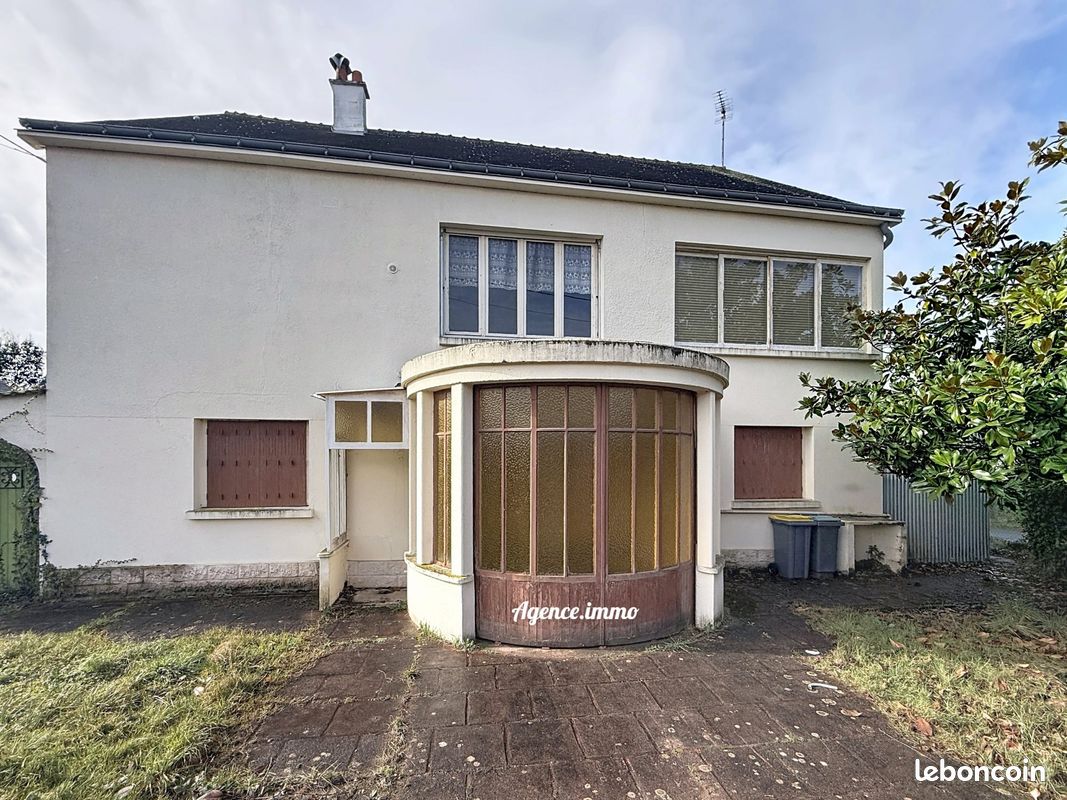 Maison 5 pièces 144 m² · à Nazelles-Négron · 144 m² · 180 000 €