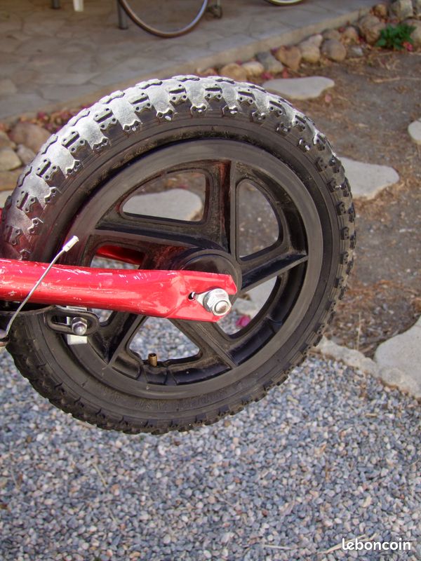 Trottinette rouge de la marque D'JUMPY (pas électrique) (image 6)