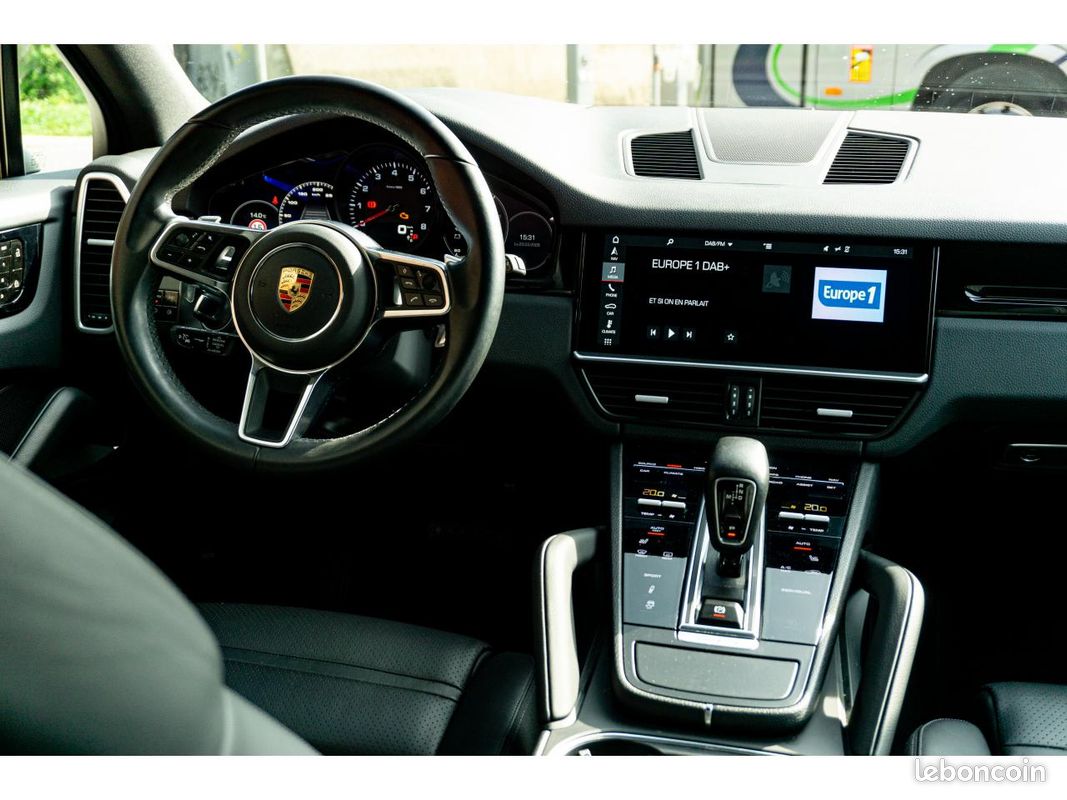 PORSCHE CAYENNE 3.0i V6 - 340 - BVA Tiptronic S - Start&Stop 2017 . PHASE 1 (image 11)