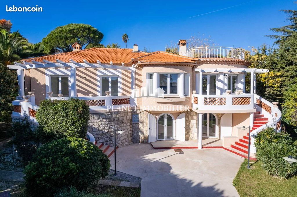 Maison 6 pièces 280 m² · à Antibes · 280 m² · 1 690 000 €