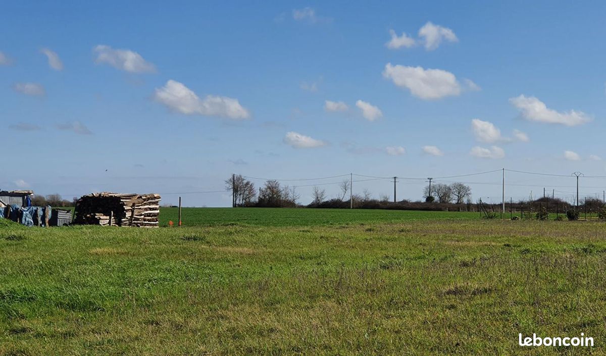 Terrain 1120 m² · à Ligueil · 23 000 €