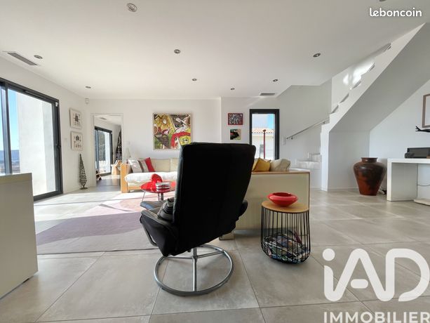 Propriété 5 pièces 129 m²