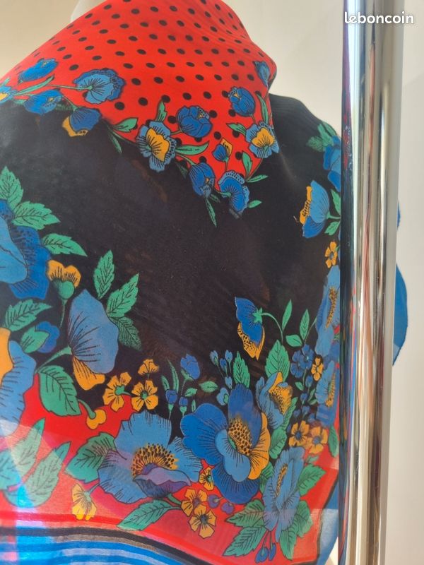 PETIT Carré FOULARD VINTAGE Pier Olivier Paris Made in France 53 x 54cm