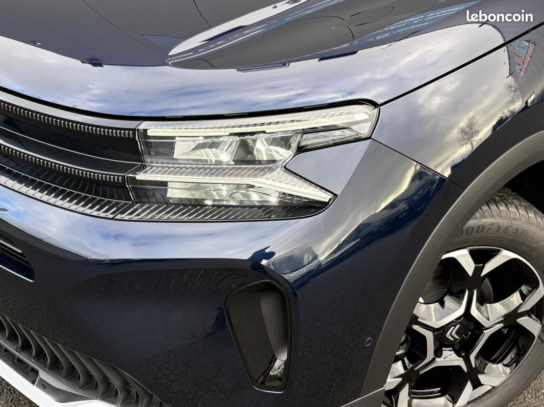 CITROEN C5 AIRCROSS 1.5 BlueHDI 130 EAT8 Max avec Hayon electrique et Ambiance Urban Black (image 3)
