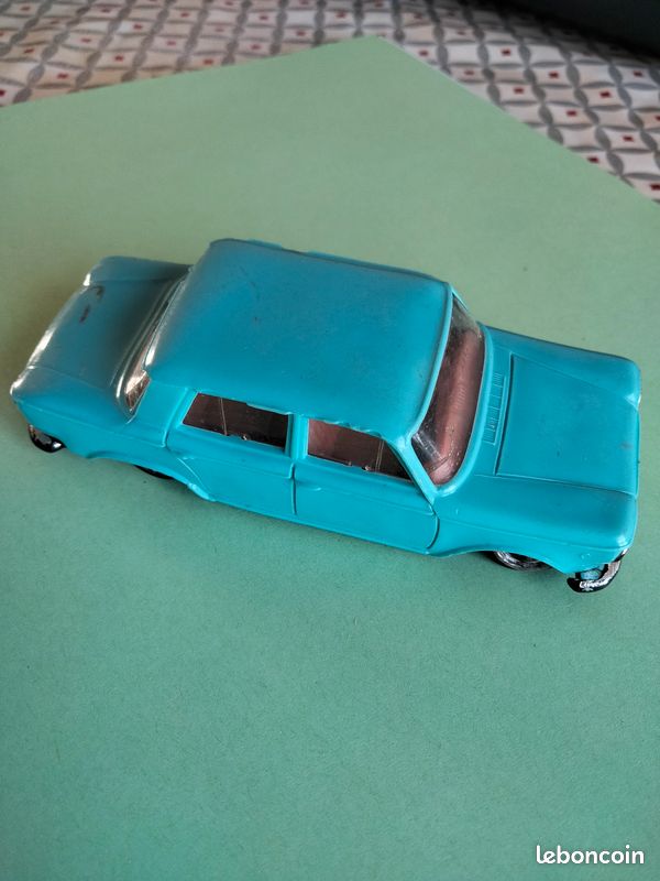 Figurine NOREV FIAT 1500 à L'échelle 1/43 - Modèle De Collection, Occasion