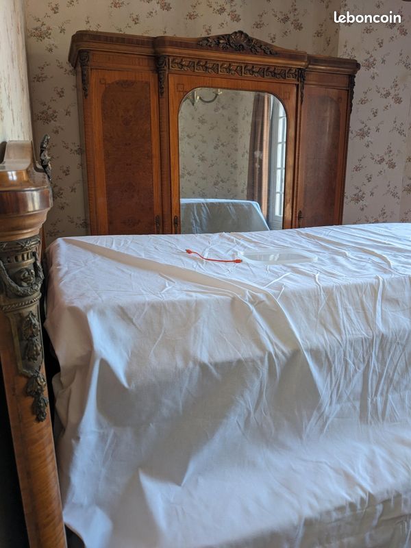 Meubles d'antiquaire : Grande et belle armoire+ Lit en marqueterie (image 2)