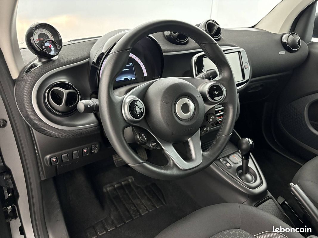 SMART Fortwo Coupé 82 ch Passion (image 10)
