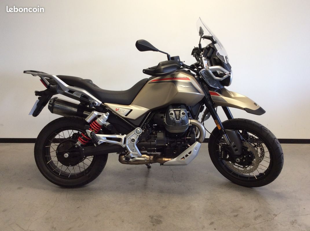 Moto Guzzi V85 TT Travel - OFFRE DEMONSTRATION (image 1)