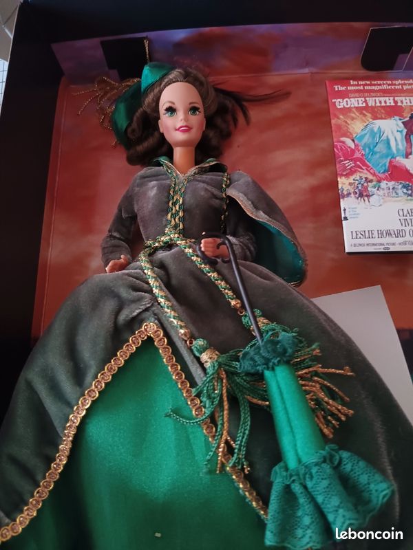 slim fit dress slacks 1995 Scarlett O'Hara White and Green Dress Barbie (12997)