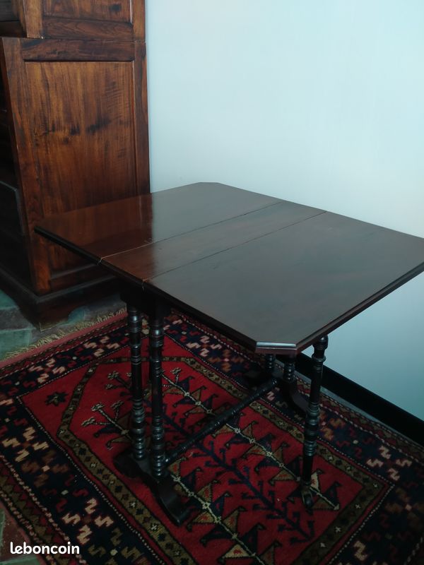Petite table gateleg en acajou massif Angleterre (image 5)