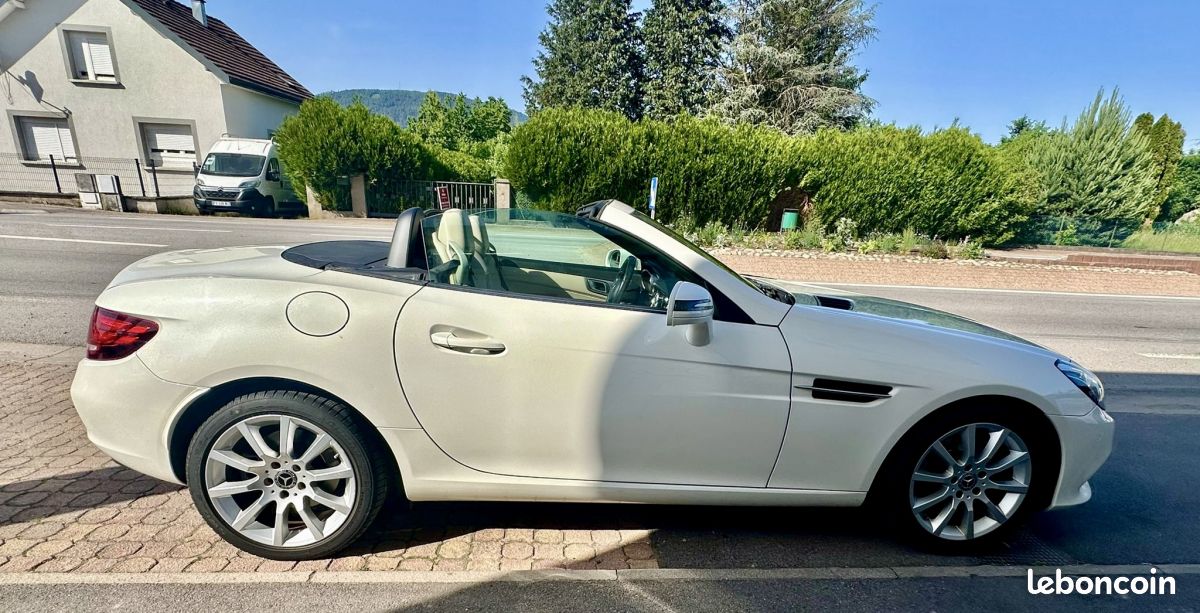 MERCEDES SLC 180 1.6 i 16V BlueEFFICIENCY 156 ch FASCINATION (image 5)