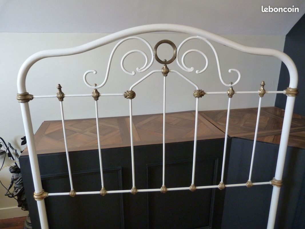 Lit ancien en fer (image 2)