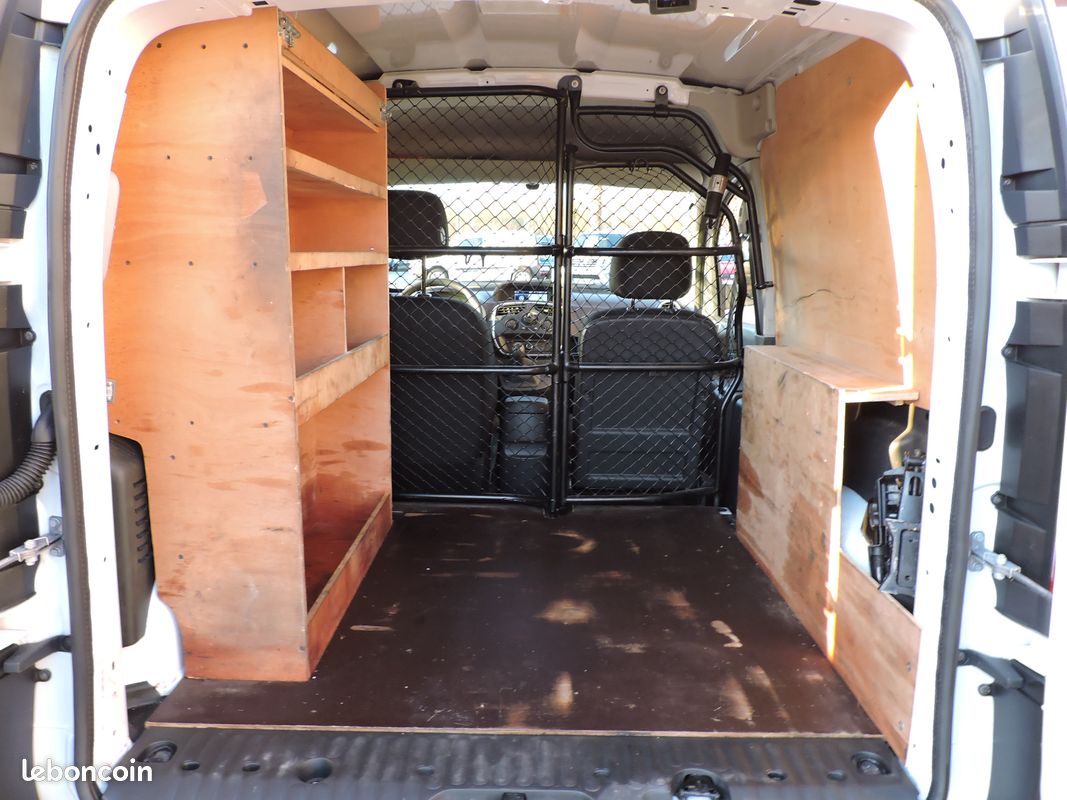 RENAULT KANGOO Express compact 1.5 Dci 75ch Extra R-link / 1ère main / TVA RECUPERABLE (image 10)