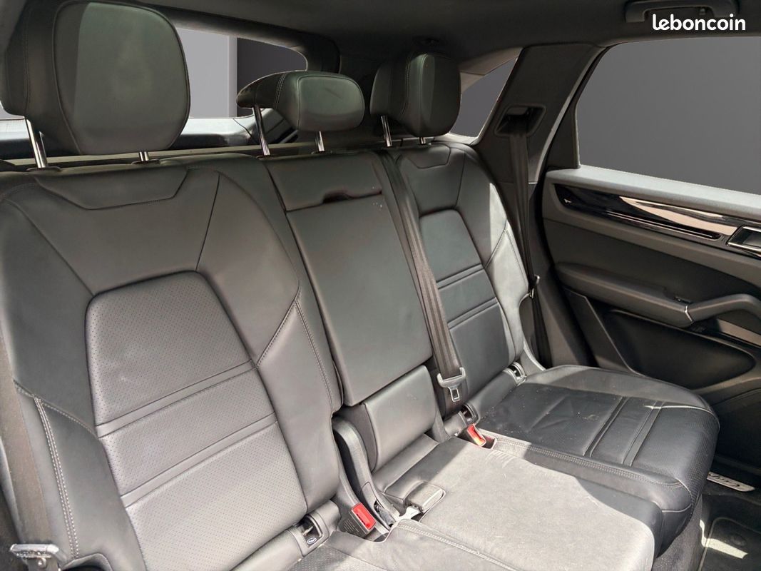 PORSCHE CAYENNE E-Hybrid 3.0 V6 462 ch Tiptronic BVA - FULL OPTIONS - RIEN A PREVOIR - ENTRETIEN A JOUR - PACK CHRON (image 16)