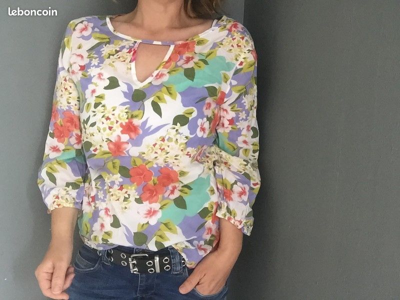 Blouse fleurie manches 3/4 tex taille 38 (image 3)