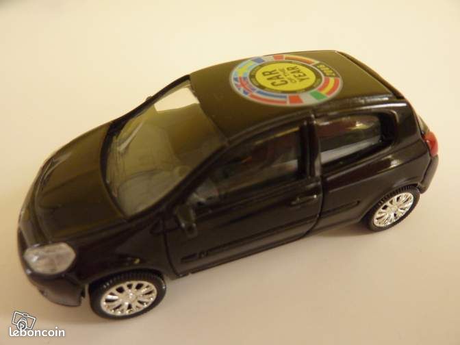 Voiture miniature Renault Clio, marque Norev (image 2)