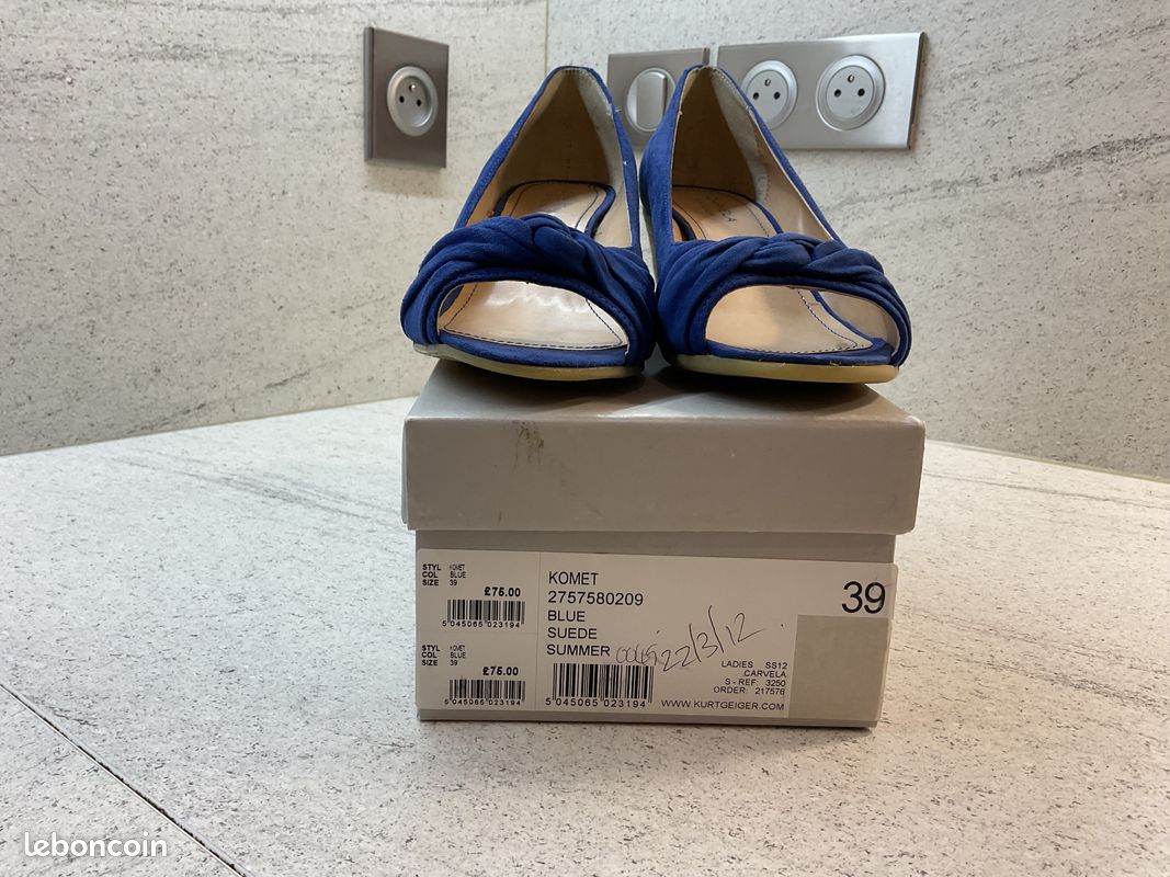 Chaussures à Talons Hauts Carvela Kurt Geiger - Taille UK 5 (FR 38) - Couleur Beige - Neuf Avec Petit Défaut