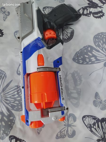 Nerf Elite Strongrarm (image 1)