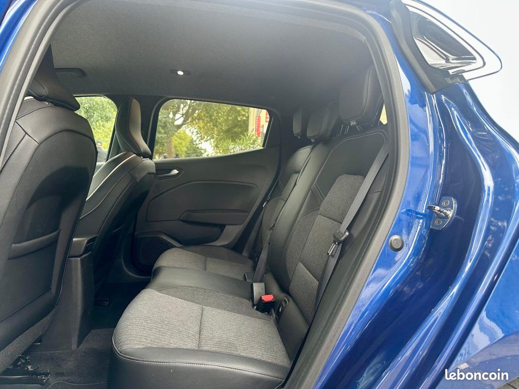 RENAULT CLIO V 1.6 E-Tech full hybrid 145 TECHNO *1ère MAIN (image 8)