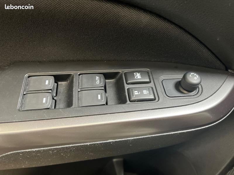 Suzuki Vitara 1.0 Boosterjet 111ch Privilège Allgrip (image 26)