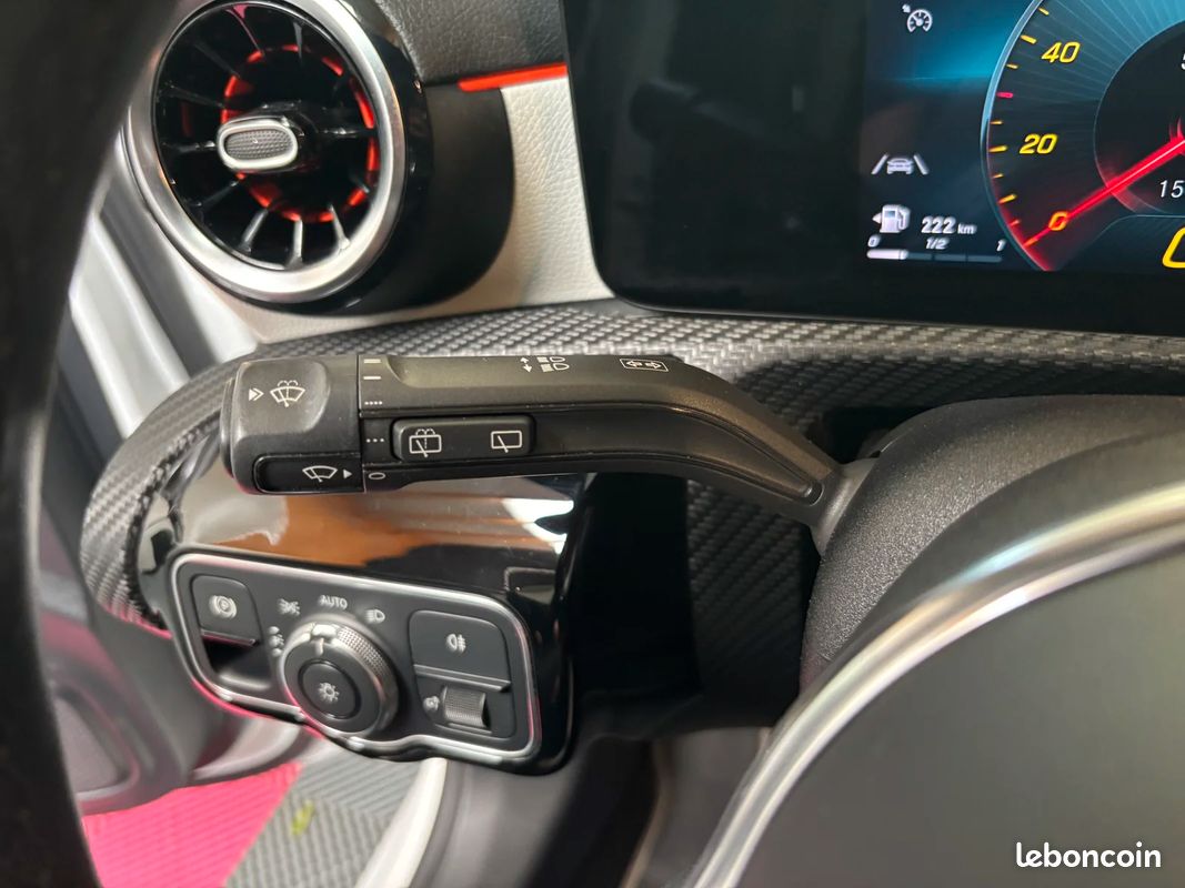 Mercedes-Benz CLASSE A 180D 116CH STYLE LINE (image 30)
