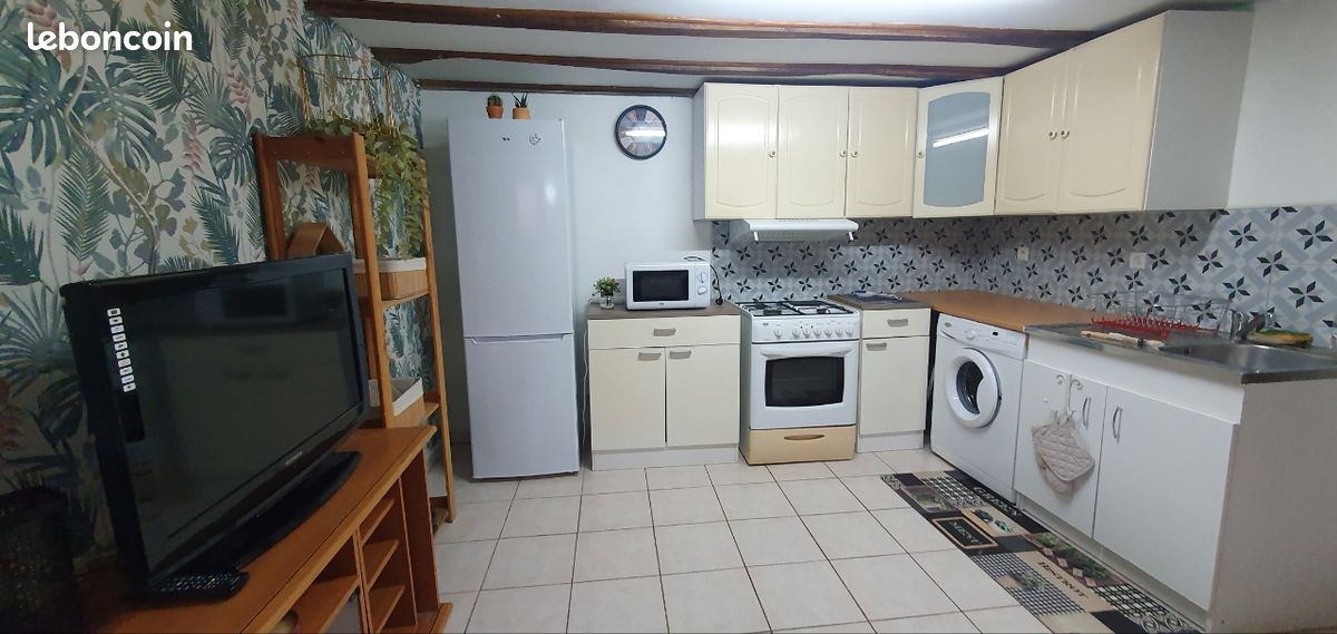 Appartement 2 pièces 50 m² · à Mailly-la-Ville · 50 m² · 450 €/mois
