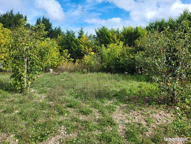 Terrain 1300 m² BEGADAN