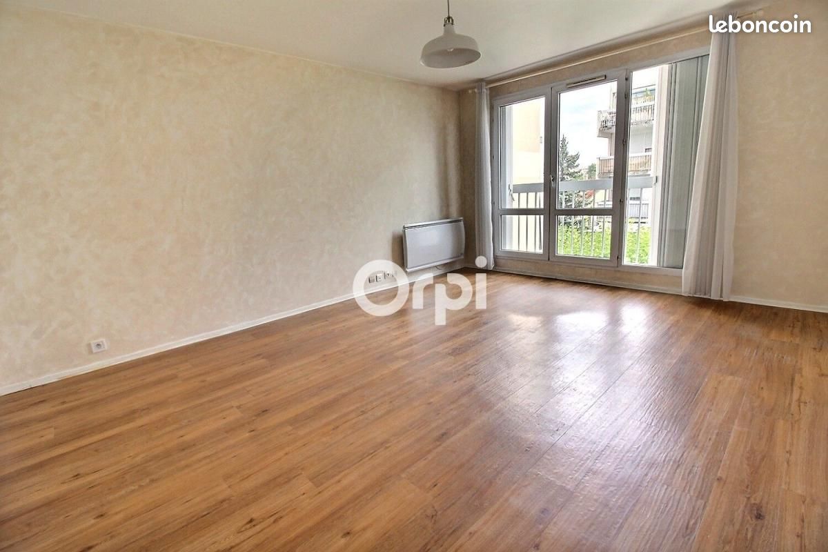 Appartement 3 pièces 61 m² · à Viry-Châtillon · 61 m² · 1 100 €