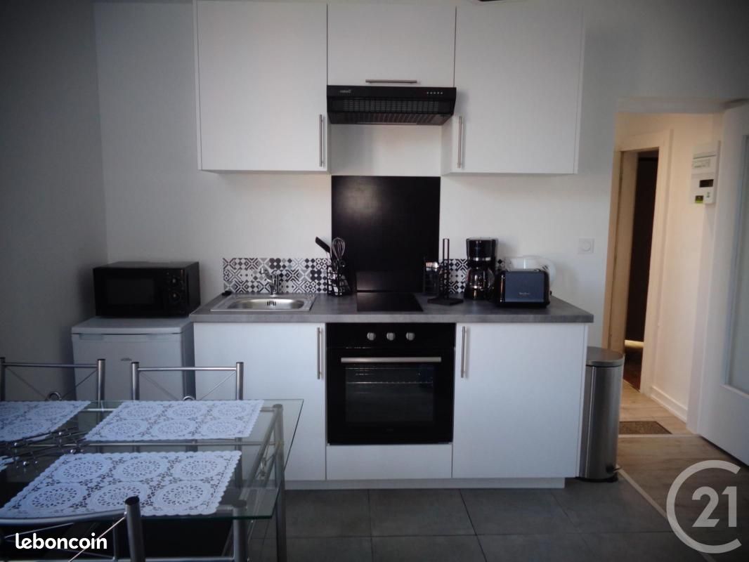 Immeuble 165 m² Fougeres (image 9)