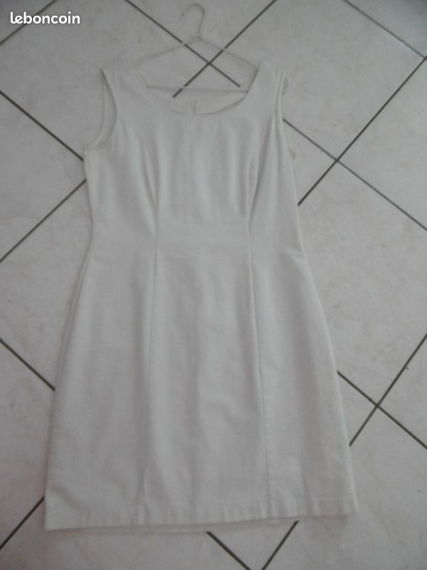 Robe taille 40 (image 1)