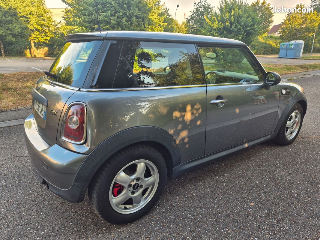 Mini one 1.6 essence 75 cv. 78240 km (image 5)