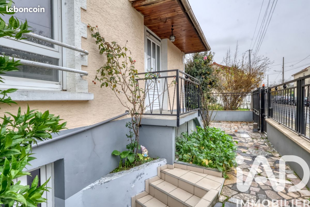 Maison 5 pièces 129 m² · à Bobigny · 129 m² · 390 000 €