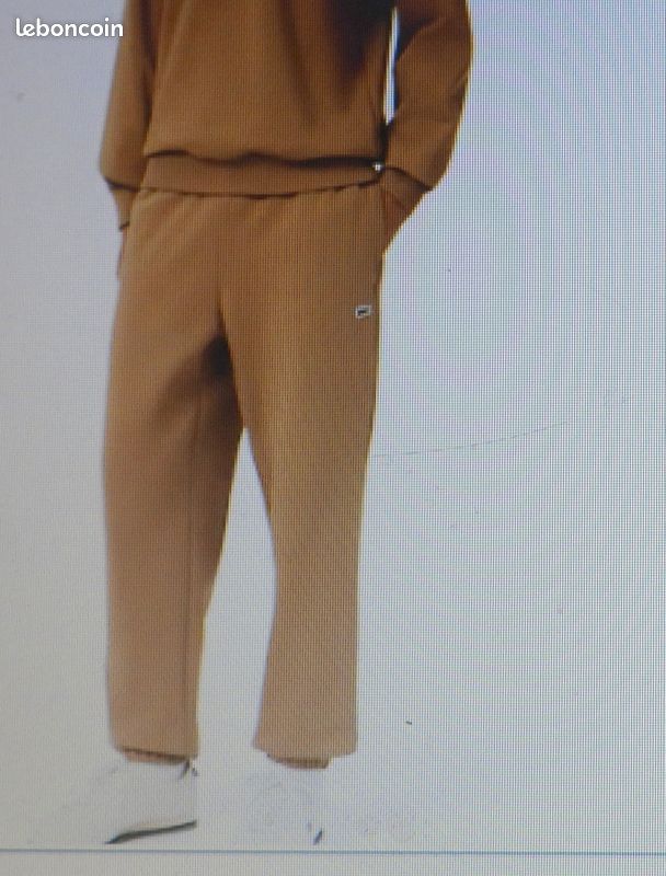 Pantalon survêtement Lacoste (image 1)