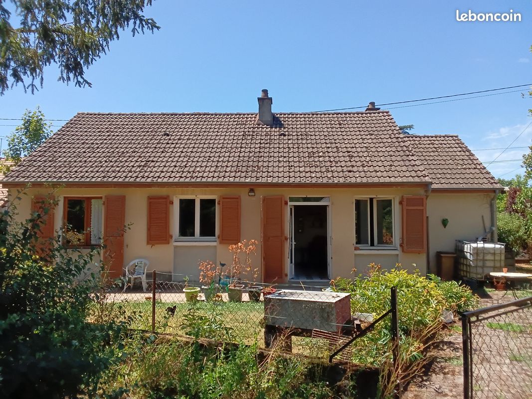 Maison 4 pièces 75 m² · à Nérondes · 75 m² · 60 000 €