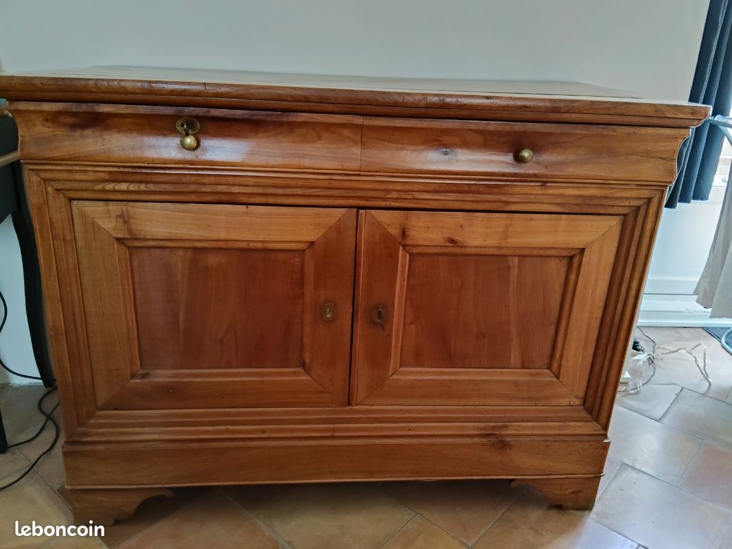 Buffet ancien en bois massif – style rustique (image 2)