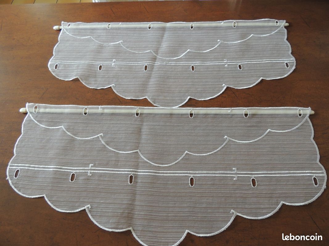 2 rideaux blancs CH44 (image 1)