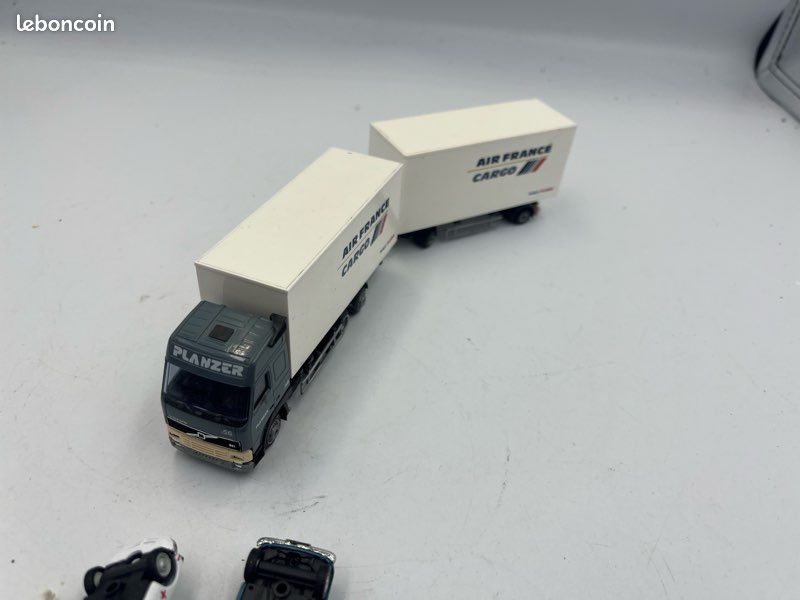 Automodelle AWM 5838.81 - Volvo FH Planzert Air France Cargo - Échelle 1/87 HO - Occasion