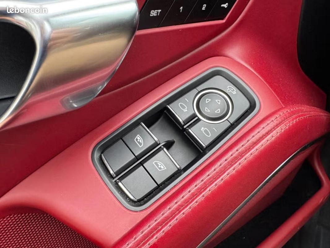 Porsche 911 CARRERA COUPE 4S Coupé 3.0i 420 (image 17)