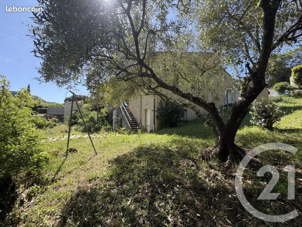 Maison 5 pièces 141 m²