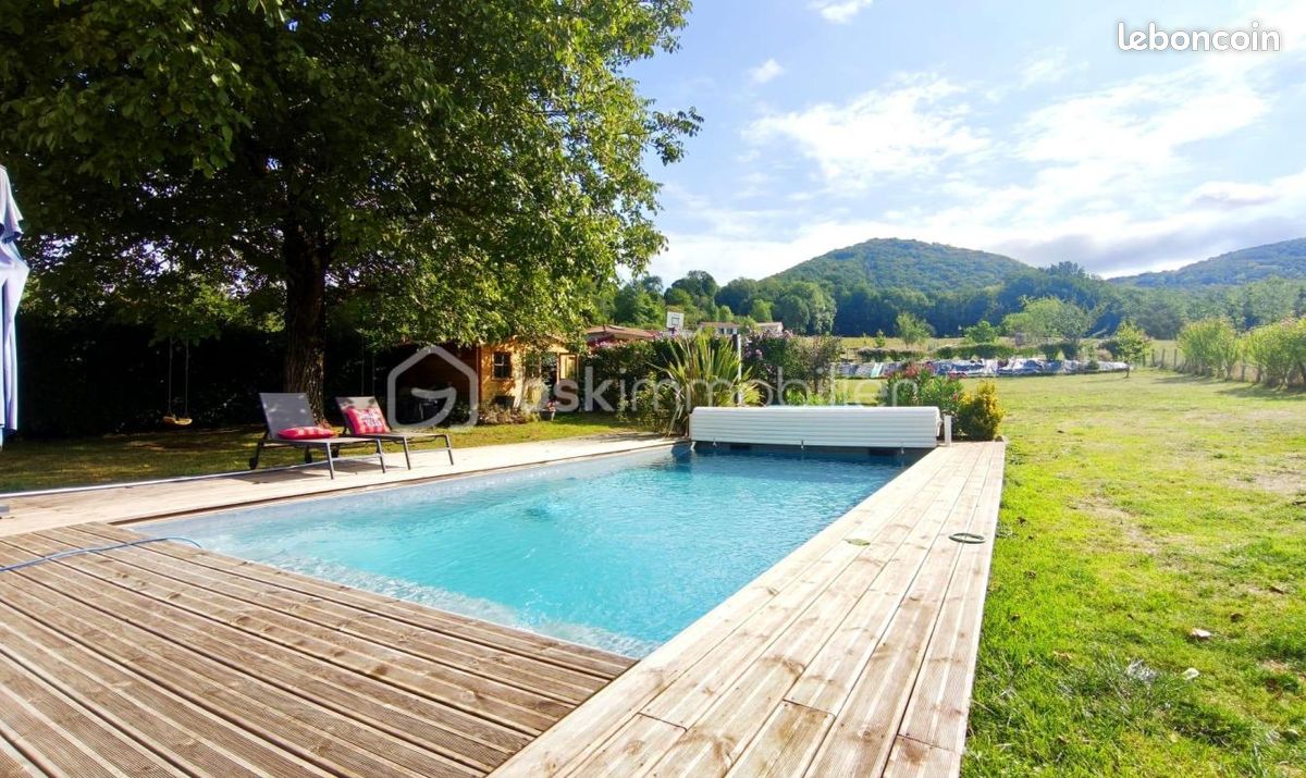 Maison 7 pièces 176 m² · à Castelbiague · 176 m² · 288 000 €
