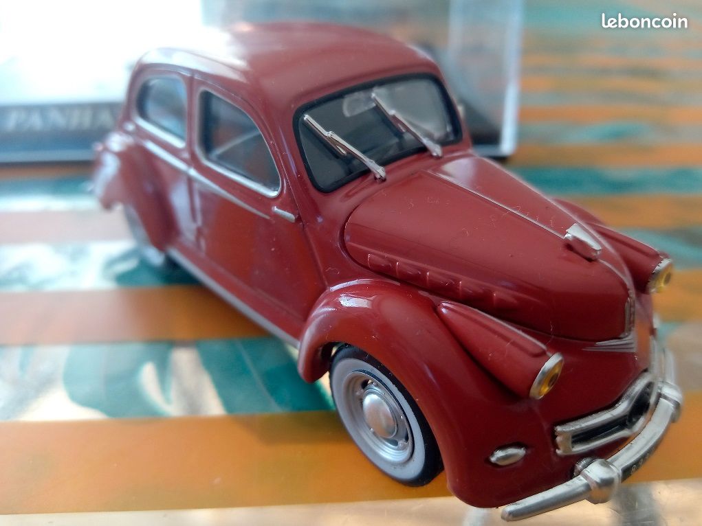 Panhard Dyna X Cabriolet de 1951 Couleur rouge - 1/43ème en boite