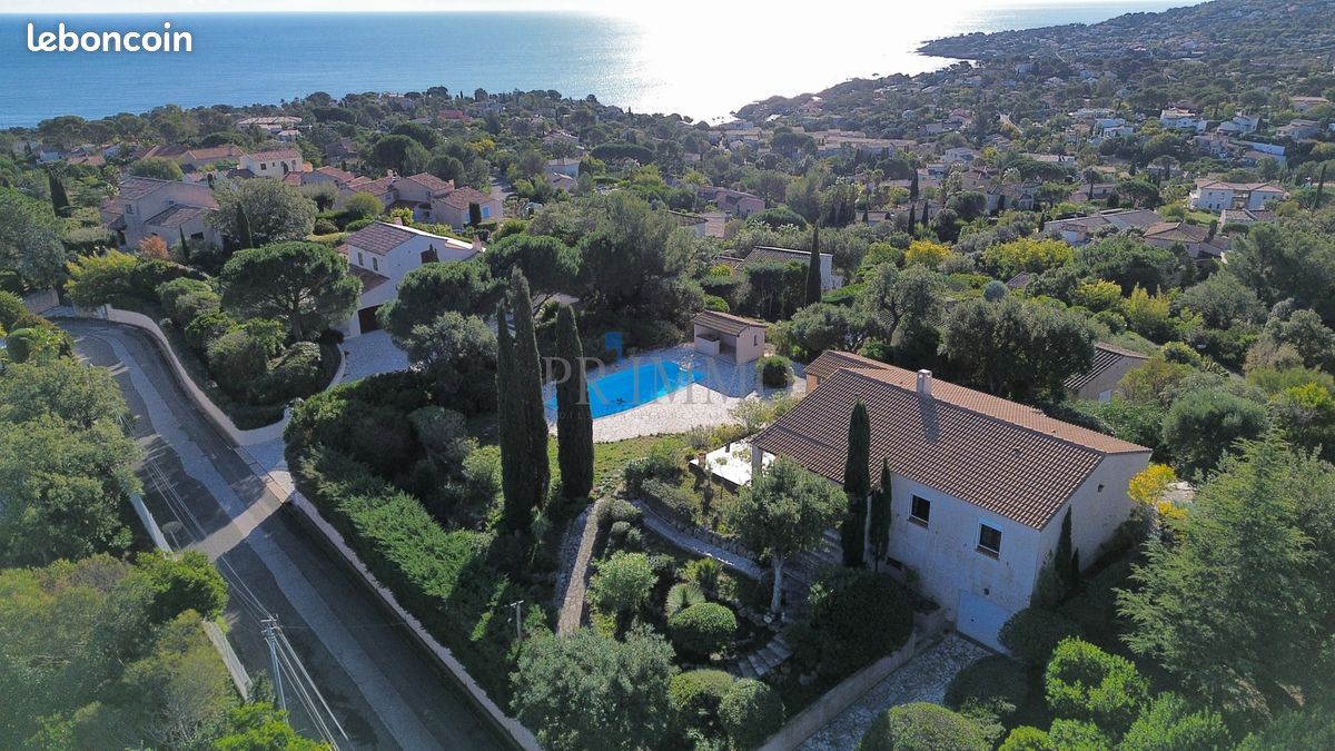 Maison 4 pièces 90 m² · à Fréjus · 90 m² · 899 000 €