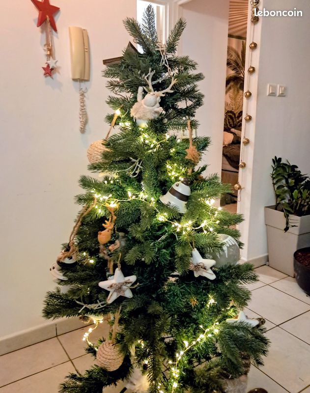 Arbre de Noël (image 1)