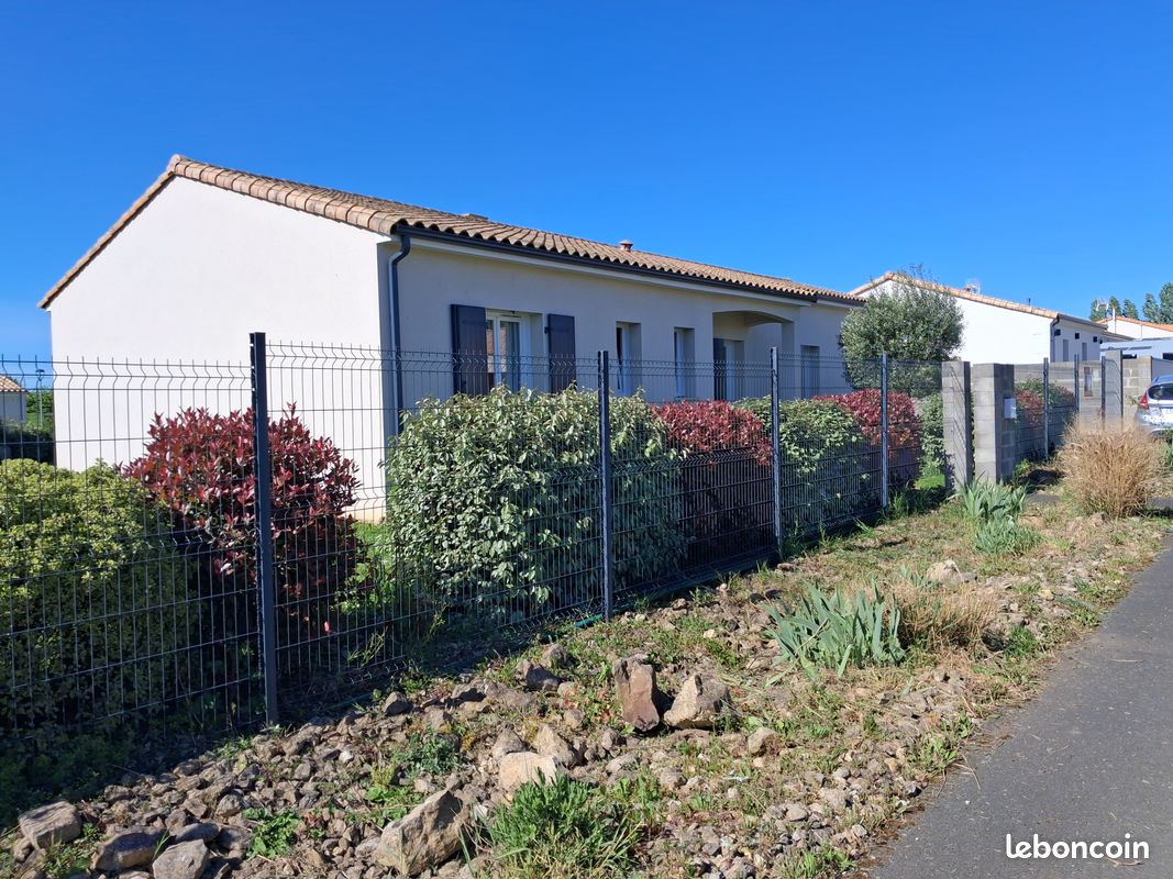 Maison 6 pièces 124 m² · à Villiers-en-Plaine · 124 m² · 239 800 €